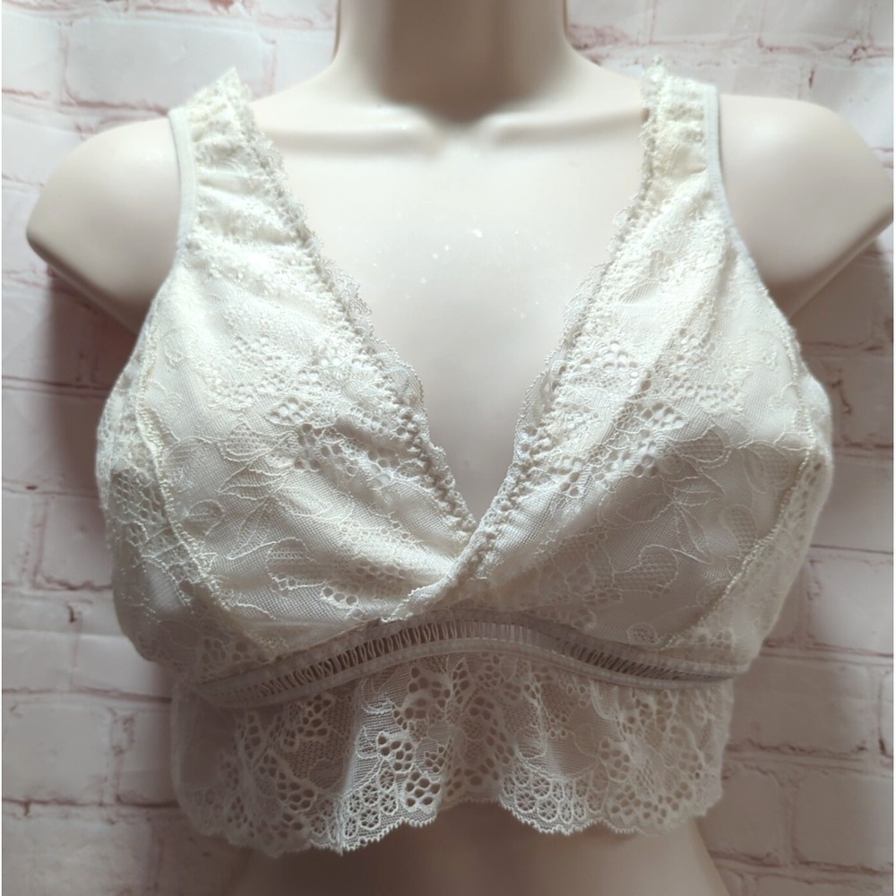 Maurices Women Bralette Cream Wireless Bra‎ Lace Pullover